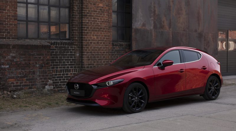 Mazda zmienia swoje logo. Różnica jest subtelna