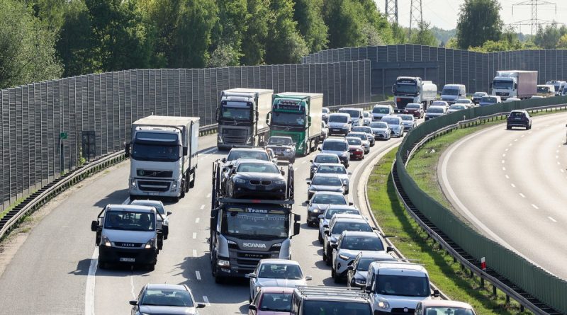 Kraków wprowadza nowe przepisy. Tymi samochodami za darmo nie wjedziesz