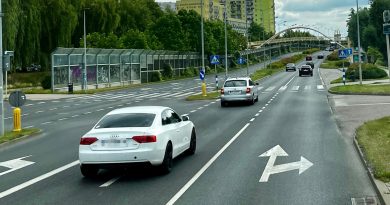 Ten znak wprowadza jedną zasadę. A kierowcy i tak o niej zapominają