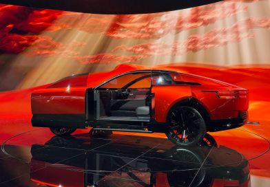 Widziałem z bliska nową luksusową markę Toyoty. Na Century liczy cała Japonia