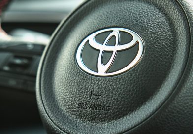 Loga słynnych marek aut mają ukryte znaczenia. Ujawniamy ich sekrety