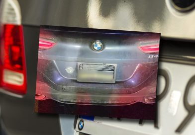 BMW z systemem ukrywania tablic rejestracyjnych. Ten kierowca z USA dostał 292 mandaty
