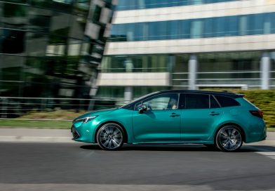 Ruszyła wielka wyprzedaż w Toyocie. Rabaty po kilkanaście tys. zł na popularne hybrydy