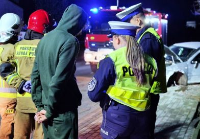 Nocny rajd nastolatka skończył się na słupie. Za naprawy rodzice zapłacą niemało