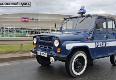 Wyjątkowy radiowóz zakończył służbę. Wiemy, gdzie trafił policyjny UAZ 469B