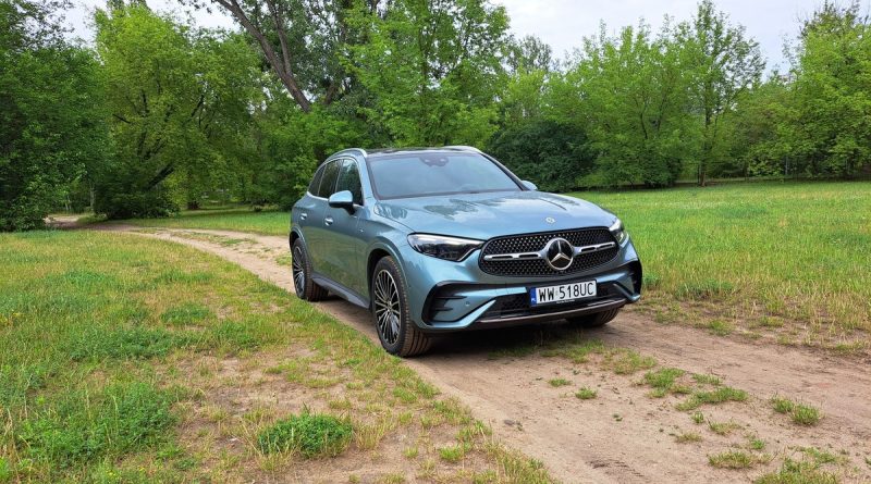 Mercedes GLC 300e zaskakuje zasięgiem na prądzie. Komfort premium i realne oszczędności