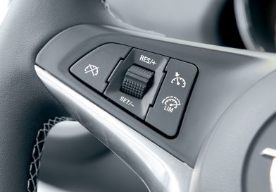 Czy tempomat zwiększa zużycie paliwa? Odpowiedź jest zaskakująca. To zależy