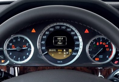 Dlaczego zimą auto zużywa więcej paliwa? Nie tylko pogoda jest winna