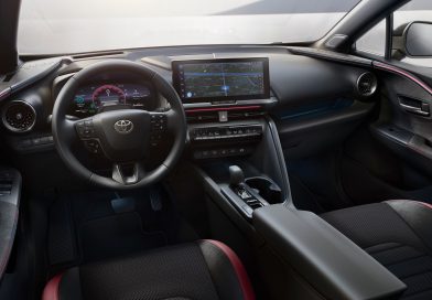 Toyota obniża ceny hybryd plug-in. Rabaty sięgają 35 tys. zł