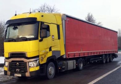 Takim tirem wjechał za znak B-5. Policjanci mieli nosa i kazali mu dmuchać. Będzie sąd