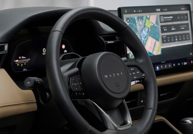 Mazda żegna dobrze znane rozwiązanie, które lubiliśmy. Rewolucja w kokpicie, ale nie w obsłudze