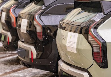 Stołeczna policja dostała nowe radiowozy. Są nieoznakowane. Prawie