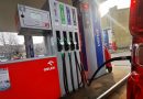 Premier Czech nazwał ceny Orlenu oburzającymi. Zażądał obniżek na stacjach paliw