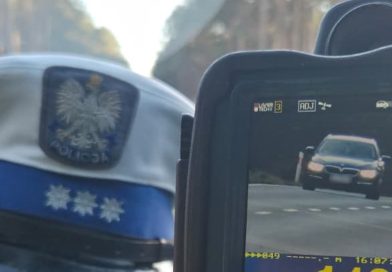 Nowe przepisy działają. Tylu kierowców traci prawa jazdy za prędkość poza obszarem zabudowanym