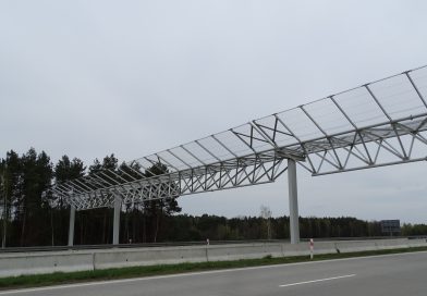 To wcale nie OPP. Co robią wielkie bramownice przy polskich drogach?