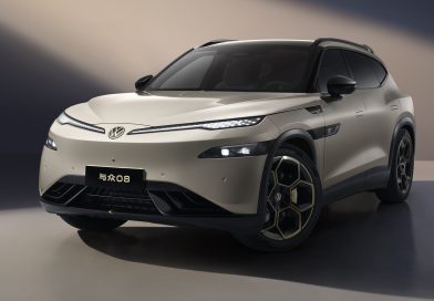 Oto SUV VW skonstruowany z pomocą Chińczyków. Złote logo pokazuje „unikalny gust właściciela”