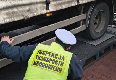 Inspektorzy ITD wycofali z ruchu ciężarówkę na A4. „Pojazd niemal nie hamował”