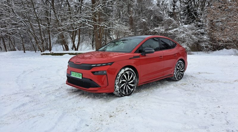 Nowa Skoda Enyaq Coupe 85 przyciąga wzrok. Sprawdziliśmy, jak radzi sobie zimą