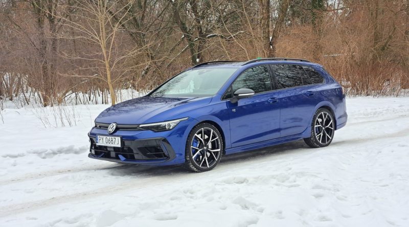 Volkswagen Golf R Variant zaskakuje osiągami. To rodzinne auto z duszą sportowca