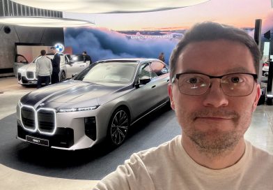 BMW mocno odpowiedziało Mercedesowi. Widziałem już nową „siódemkę”