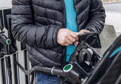 Sprawdziłem, ile paliwa da się kupić za pensję minimalną. „Jest lepiej niż w pandemii”