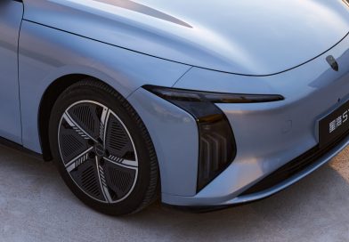 Nowy liftback z Chin już w Polsce. Ma napęd typu REEV. Znamy cenę