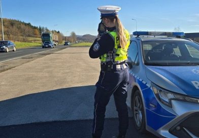 Policja wykorzystała sprawdzoną metodę kontroli prędkości. Mnóstwo mandatów