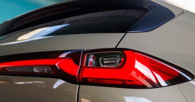 Migające światło stopu obowiązkowe w nowych autach od lipca. Ma zwiększyć bezpieczeństwo