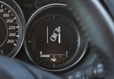 Irytuje cię brzęczenie systemów asystujących? Euro NCAP chce skończyć z drażnieniem kierowców
