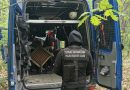 Rekwizyt w skradzionym Mercedesie przestraszył złodziei i mundurowych. Fałszywy alarm