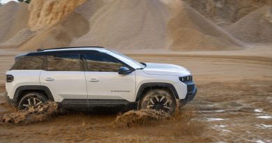 Jeep Compass dostał dwie nowe wersje. W końcu może mieć napęd 4×4