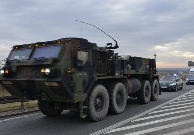Kolumny wojskowe ruszają w poniedziałek i wtorek. Mieszkańcy muszą zachować czujność