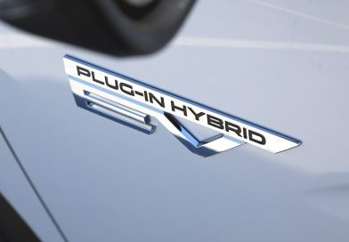 Jak długo wytrzymują akumulatory w hybrydach Plug-in? Przebadano 1000 aut