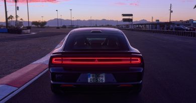 Dodge Charger oficjalnie dotarł do Europy. Nie jest wyłącznie benzynowy