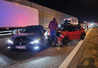 Policja rozbija gangi samochodowe. Trzy Toyoty skradzione w Niemczech odzyskane