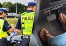 Czy można prowadzić samochód w klapkach albo boso?