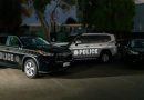 W dzień tajniak, w nocy oznakowany radiowóz – tylko po zmroku poznasz, że to policja