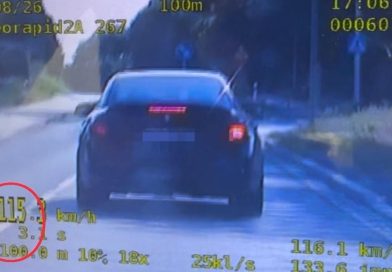 19-latka w BMW chciała się popisać. Nie wiedziała, kto za nią jedzie