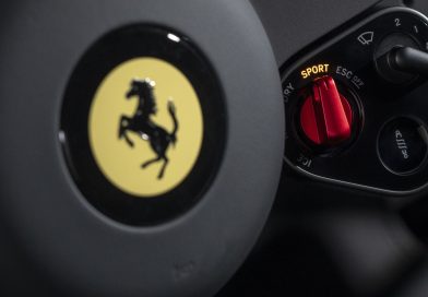 Pierwsze Ferrari Luce sprzedane za absurdalną kwotę. Wbrew pozorom to świetna wiadomość