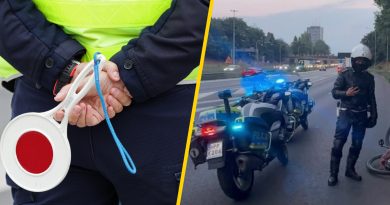 Policjanci na motocyklach zatrzymali pijanego rowerzystę. Na autostradzie A4