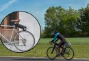 Taka dokładka zamienia zwykły rower w elektryczny. Tańsza niż e-bike, ale czym się różni i czy warto?