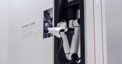 4,5 minuty i można ruszać. Geely pobiło rekord ładowania ustanowiony przez BYD