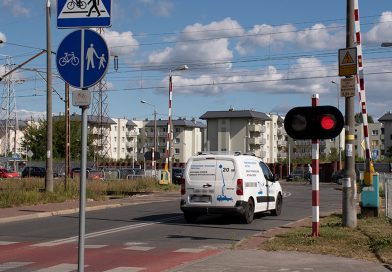 Jeszcze ostrzejsze kary za wykroczenia na przejazdach kolejowych. Rząd przyjął projekt