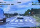 Kierowca Iveco nie wiedział, że wyprzedza policjantów. Dostał 20 punktów karnych