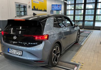 Samochody elektryczne mogą żyć krócej, niż zakładaliśmy. Wszystko przez drogie naprawy akumulatorów