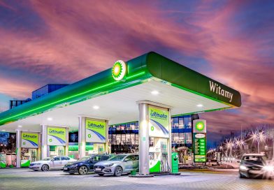 Na stacje bp wraca promocja -35 gr/l. Jesienne tankowanie kosztuje teraz mniej